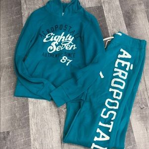 Aeropostale sweatsuit